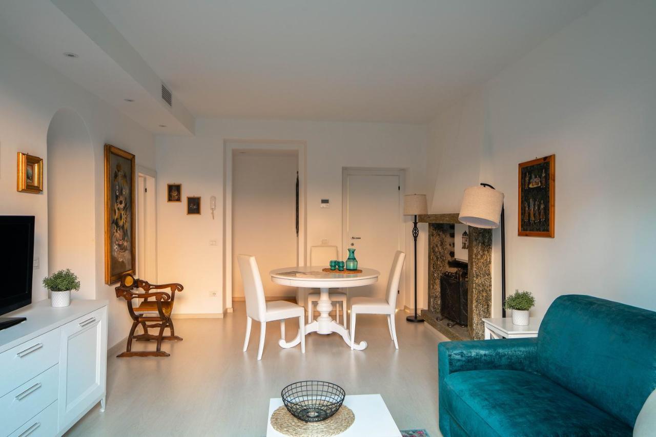 La Casa Della Musica Apartment Беладжо Екстериор снимка